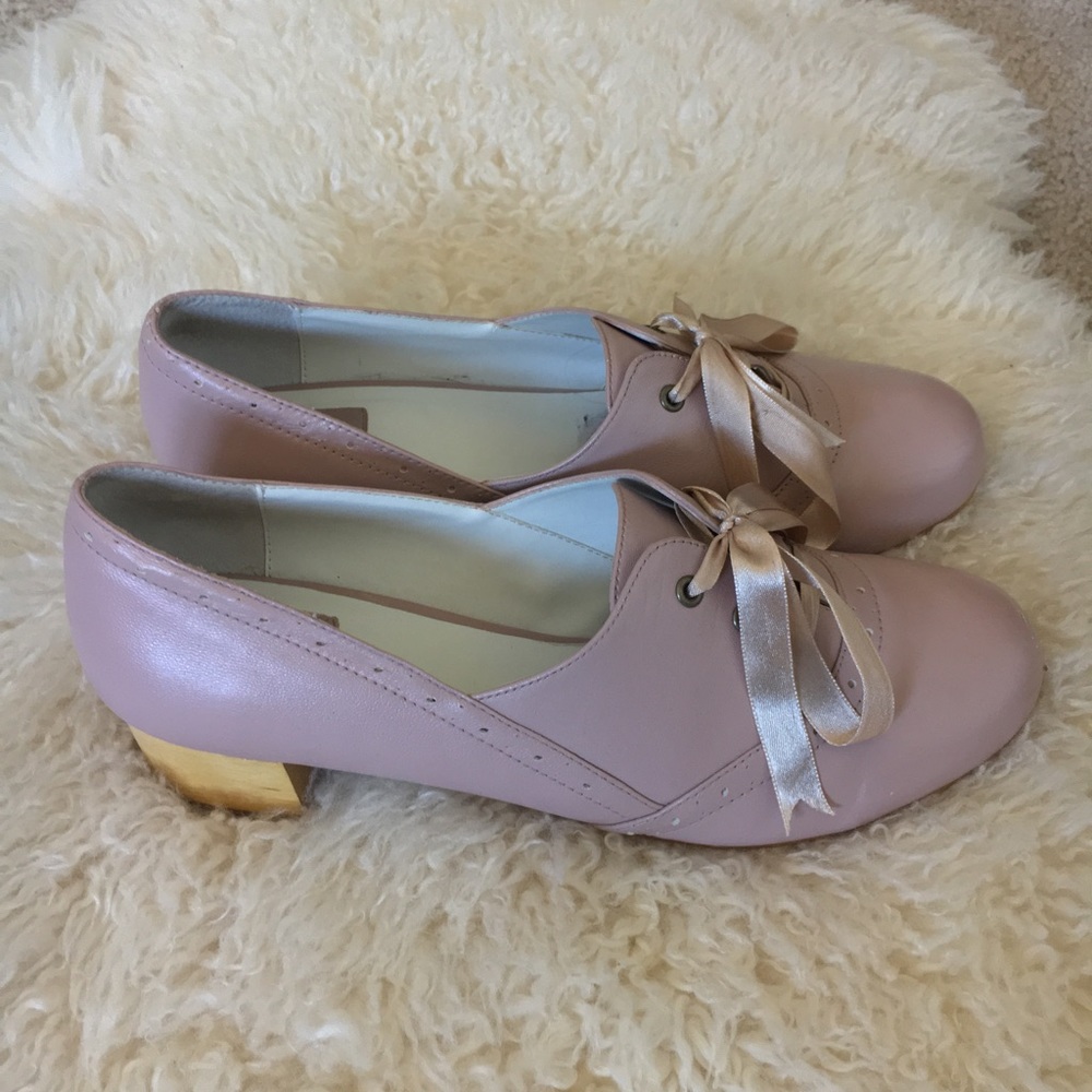 DV Dolce Vita pink patent leather Oxfords sz 9